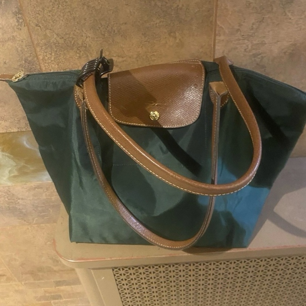 LONGCHAMP Frm FRANCE  LE PLIAGE DEEPEST  GORG FOREST GREEN NYLON LEATHER $ FIRM